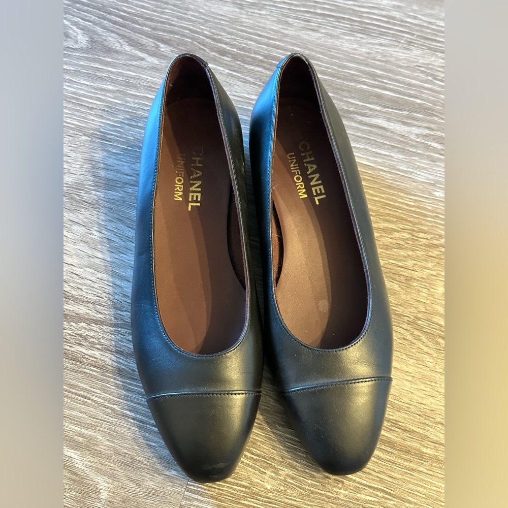 Ballet flats
